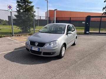 Volkswagen Polo 1.4 16V FSI 5p. Comfortline Neopat