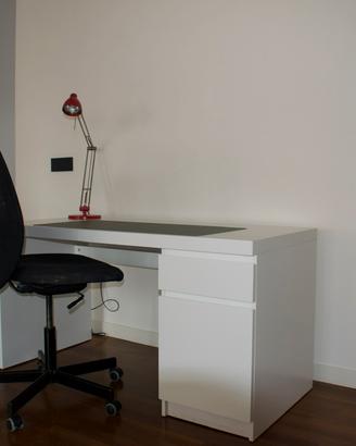 Scrivania IKEA - MALM