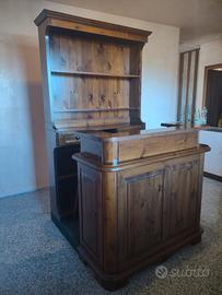 Piano Bar in legno con coppia di sgabelli 