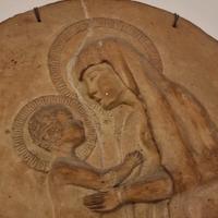 Immagine sacra antica in terracotta