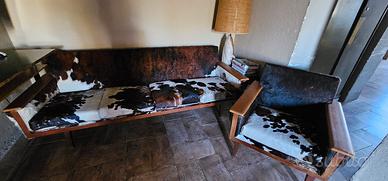 Set norvegese divano+poltrona in pelle di mucca