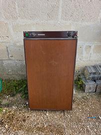 Frigo trivalente Electrolux RM2251 per camper