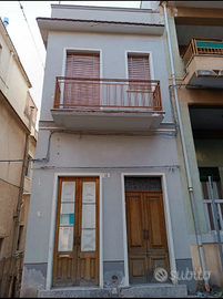 Casa indipendente in via Trieste 33, Bronte