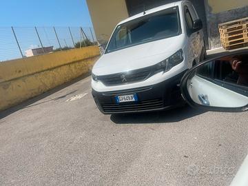 Doblo pegeout Partner brillante 95000km