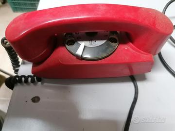 telefono rosso 