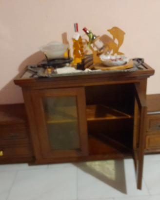Credenzina bassa  arte povera