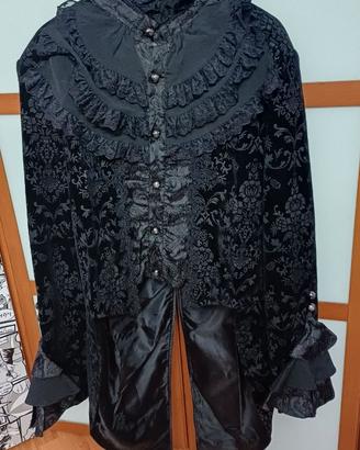 Outfit da coppia gotica marca Devil Fashion