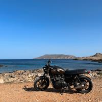 Triumph Bonneville SE 2012