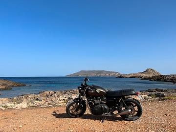 Triumph Bonneville SE 2012