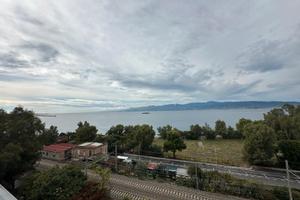 4° piano Pentimele vista mare - 2 P. auto e garage