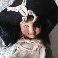 Bambola di feltro pirata