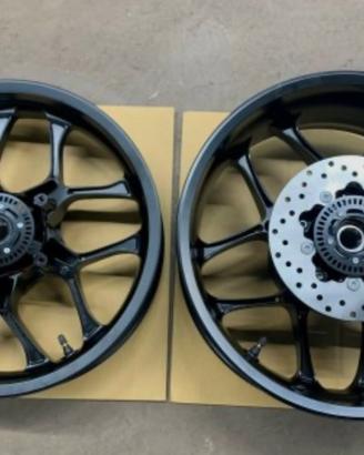 Cerchi Yamaha R1 2015/2026