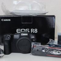 Canon R8 corpo macchina