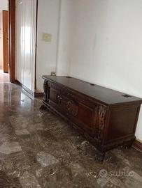 Cassapanca in legno