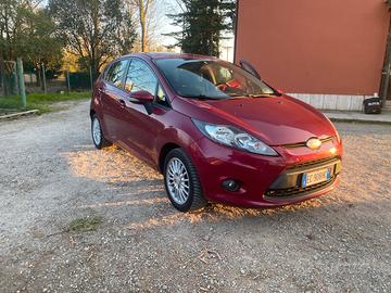 Ford fiesta ok per neopatentati