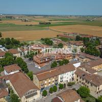 SOLUZIONE INDIPENDENTE DI 3 UNITA' ABITATIVE