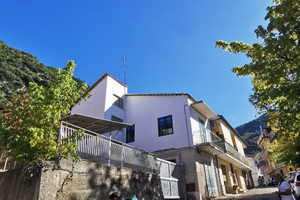 Casa semindipendente ristrutturata con giardino