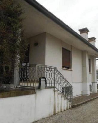 Immobile in asta di 75 m² con 2 locali a Trinità d