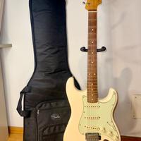 Fender Stratocaster Vintera II ‘60s + Custodia