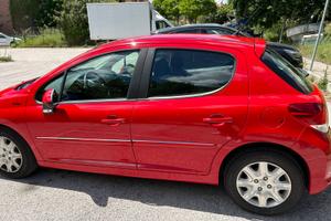 PEUGEOT 207 +