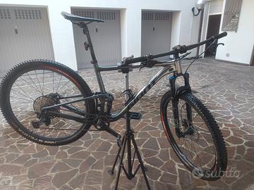 Giant Anthem 29 in alluminio tubeless 