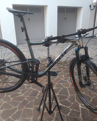 Giant Anthem 29 in alluminio tubeless 