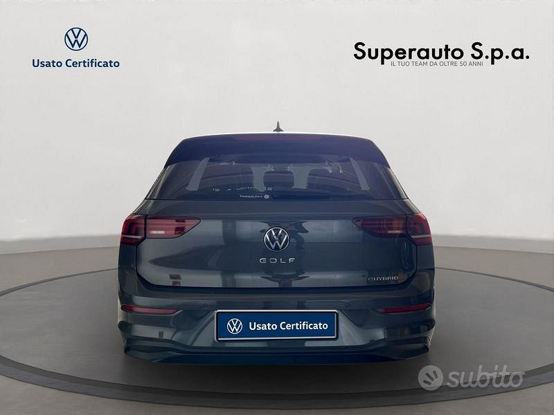 Volkswagen Golf 2025 photo 4