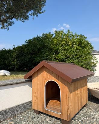 Cuccia in legno da esterno Ferplast