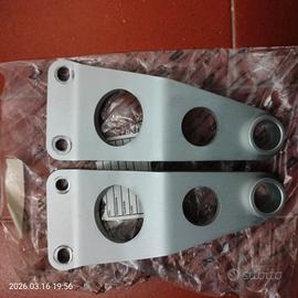 Pedane posteriori moto Guzzi V7 Racer 