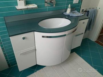 mobile bagno con lavandino integrato