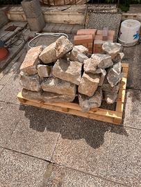 Blocchi di pietra calcarea