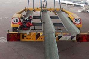 Carrello rimorchio portamoto a 3 corsie