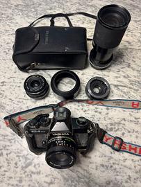 Macchina fotografica YASHICA FX3 con obiettivi