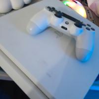 Play 4 Slim Funzionante + 2 Controller + 2 Giochi