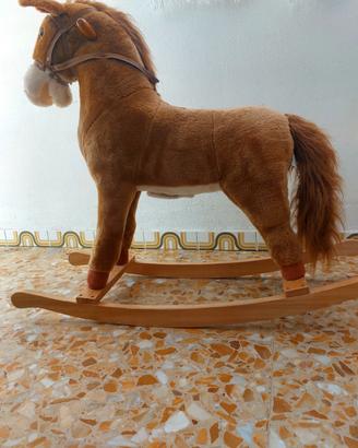 Cavallo a Dondolo in Peluche