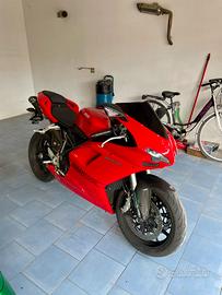Ducati 848