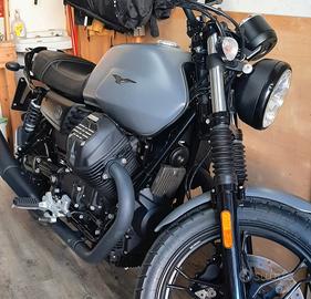 Moto Guzzi V7 iii Stone Abs 750 cc