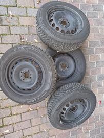 CERCHI FERRO CON GOMME NEVE COMPLETE