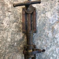Tappatrice cavatappi ottone antica