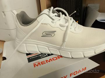 BOBS SPORR SKECHERS MEMORY FOAM