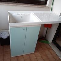 Lavabo in resina con mobile