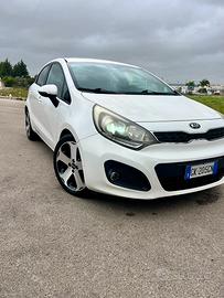 Kia Rio 1.4 diesel Full Optional