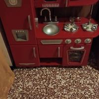 Cucina giocattolo in legno