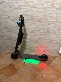 Segway Ninebot ES2 con batteria supplementare