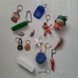13 Portachiavi vari