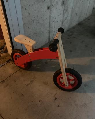 Bici in legno  senza pedali