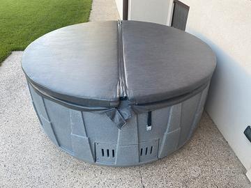 Vasca idromassaggio riscaldata rigida da esterno