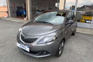 Lancia Ypsilon 1.0 Hybrid Gold