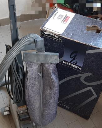 Aspirapolvere Kirby G4 con accessori