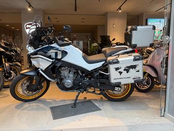 Cf Moto 800MT 2025